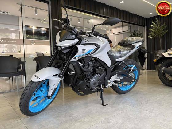 YAMAHA MT-03 ABS YAMAHA MT-03 ABS